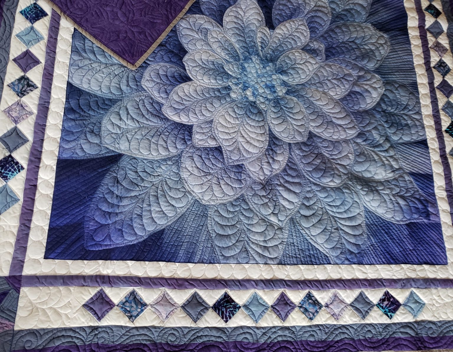 handmade cotton quilts/ Made to order cottton bedding/ king quilts for sale