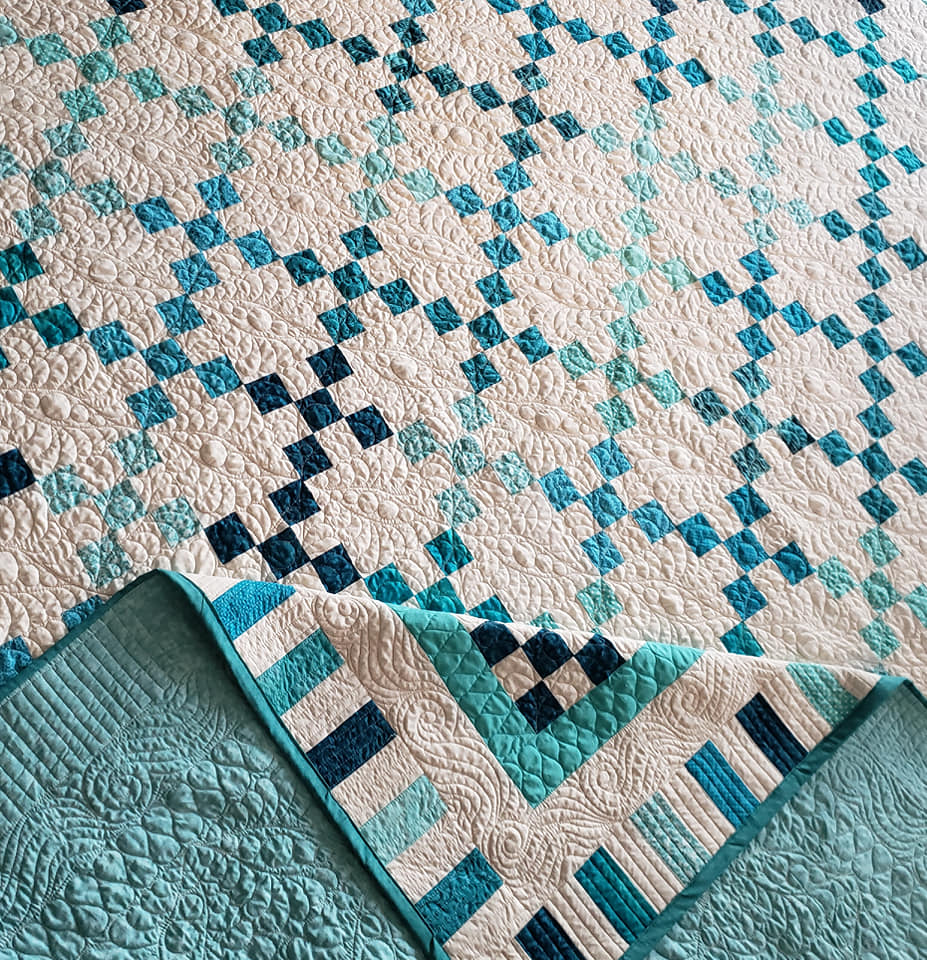 Irish Chain Quilts/ Custom Made Cotton Quilts for Sale