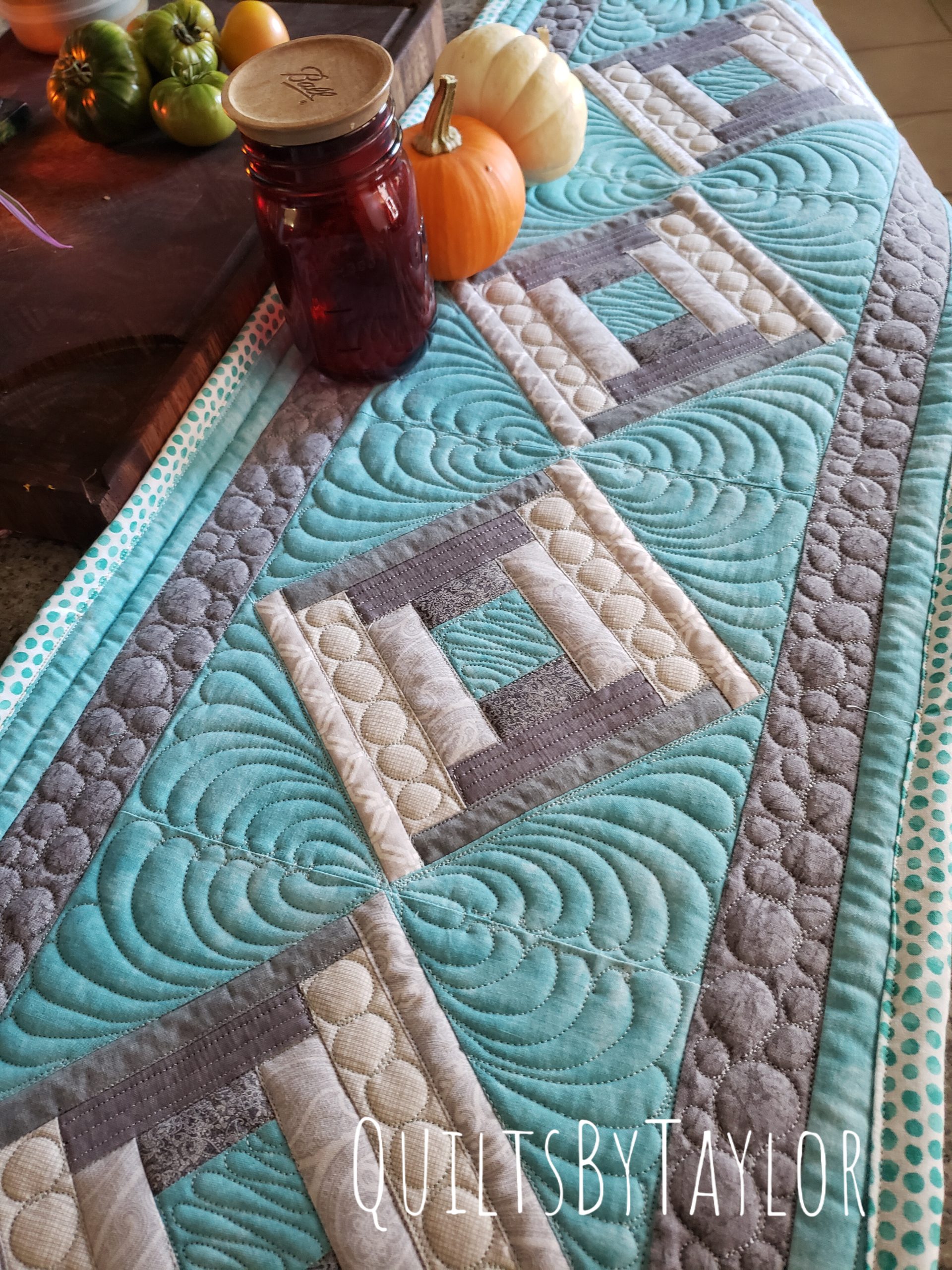 Quilts For Sale/ Quilt for Sale/ Quilt for Sale Handmade handmade quilts/ quilts for sale, quilted table runner, log cabin quilt, quilts for sale, quilted home décor, custom quilted runner