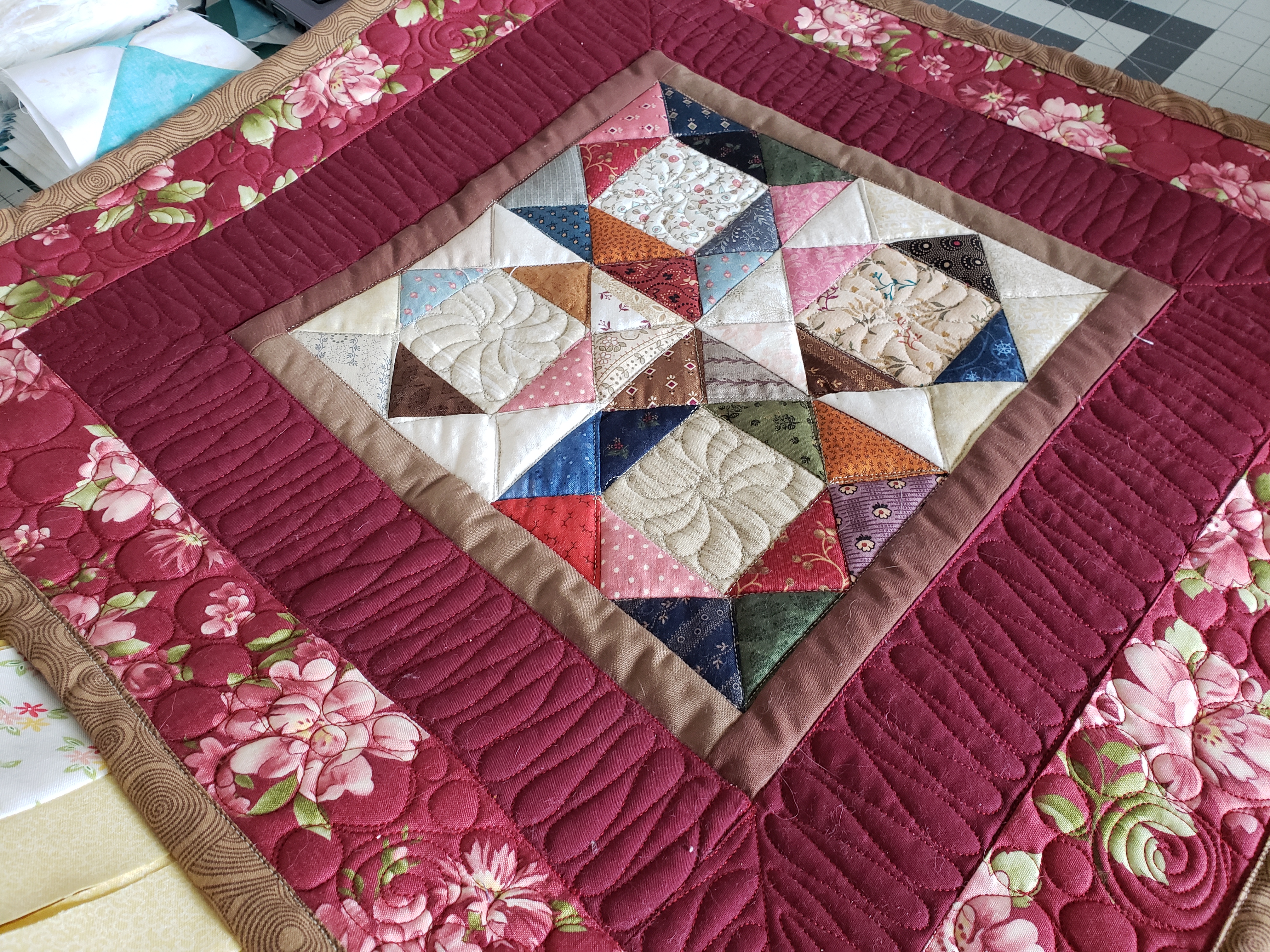 Square quilted table topper for dining table centerpiece