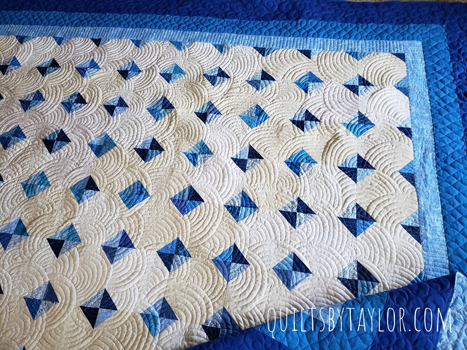 corner pop quilt /Made to order/ blue and white